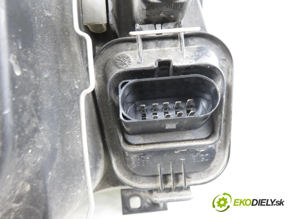 VW GOLF IV (1J1) HB 1999 55,00 1.4 16V - AXP 1390,00 Svetlo LP 1J1941015B