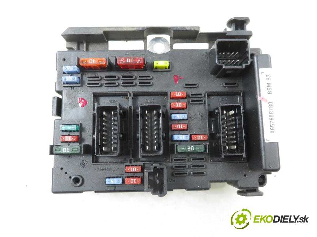PEUGEOT 206 liftback (2A/C) HB 2005 66,00 2.0 HDI 90 - RHY 1997,00 MODUL BSM 9657608780