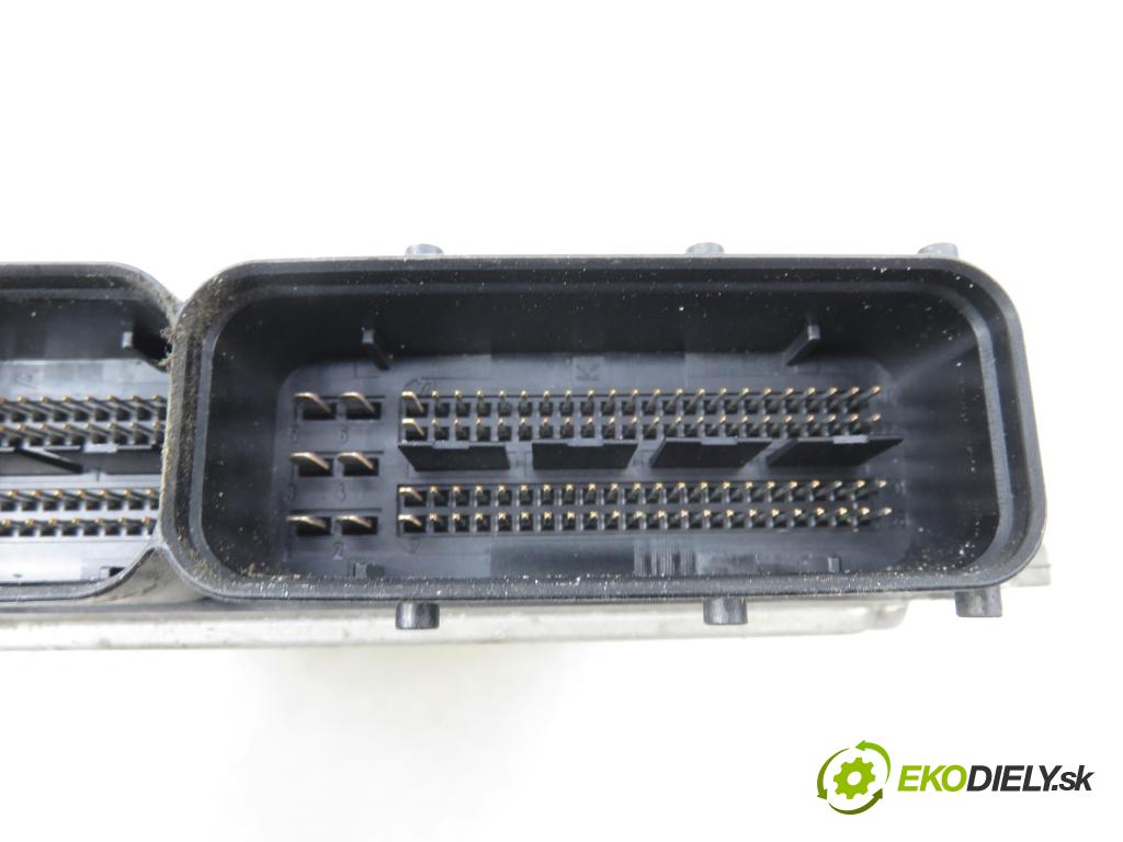 VW GOLF V (1K1) HB 2004 77,00 1.9 TDI PD 105 - BKC 1896,00 Riadiaca jednotka Motor 03G906016B ; 0281011478