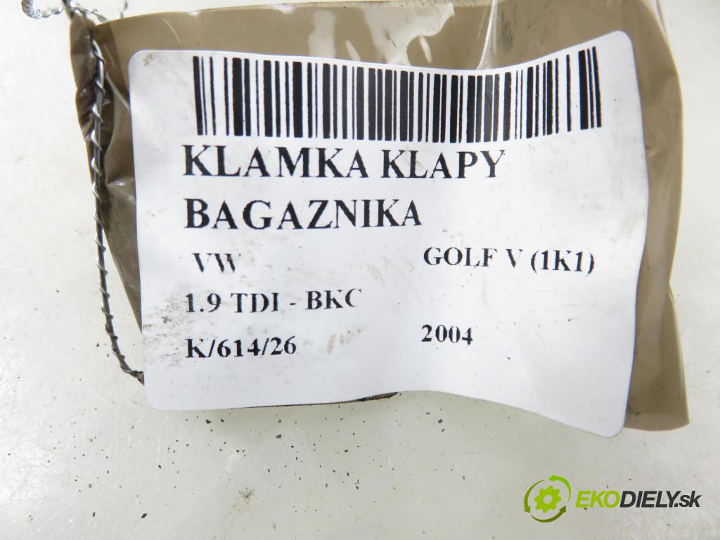 VW GOLF V (1K1) HB 2004 77,00 1.9 TDI PD 105 - BKC 1896,00 klika dveří kufr 1K0827469D