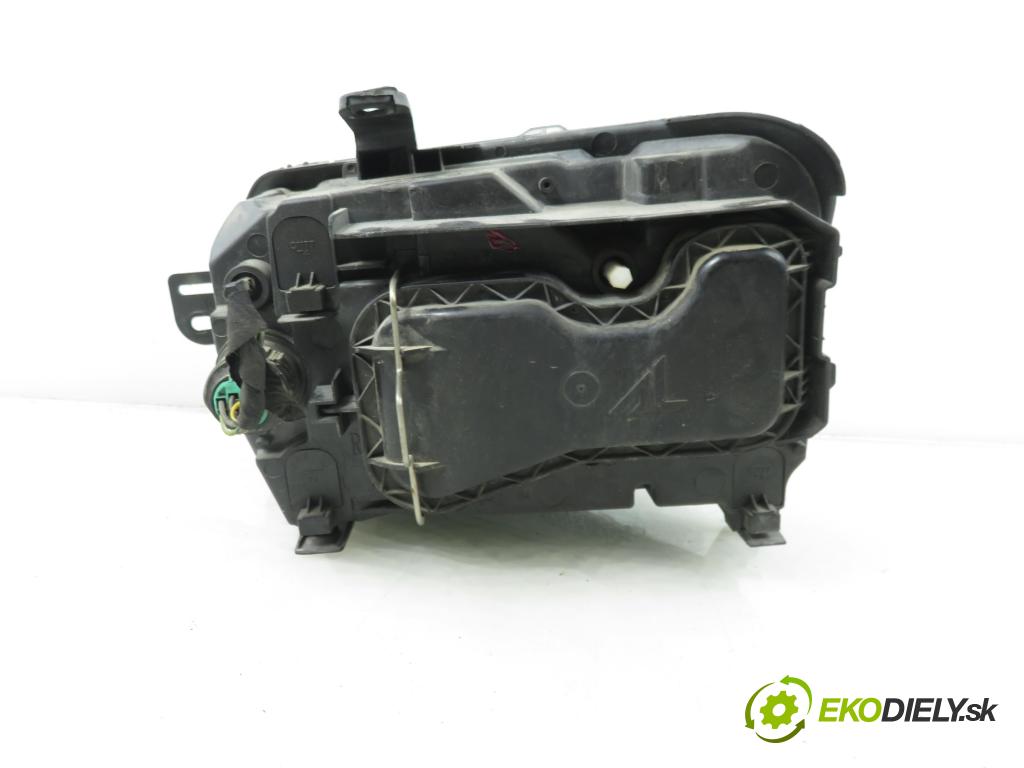 FIAT PANDA (169_) HB 2004 40,00 1.1 54 - 187 A1.000 1108,00 Svetlo PP