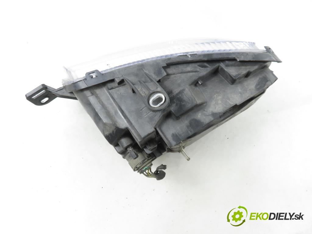 FIAT PANDA (169_) HB 2004 40,00 1.1 54 - 187 A1.000 1108,00 Svetlo PP