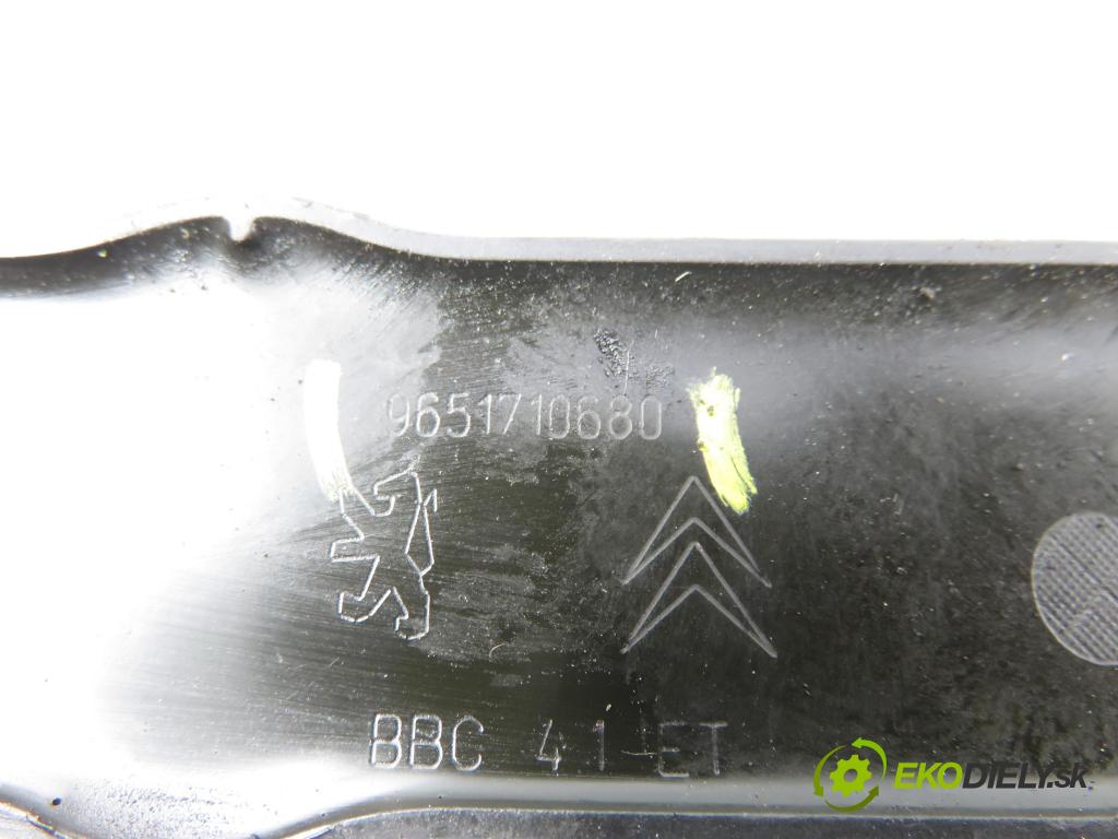 PEUGEOT 307 (3A/C) HB 2005 65,00 1.4 16V - KFU (ET3J4) 1360,00 cívka zapalovací 9651710680 ; 1104091