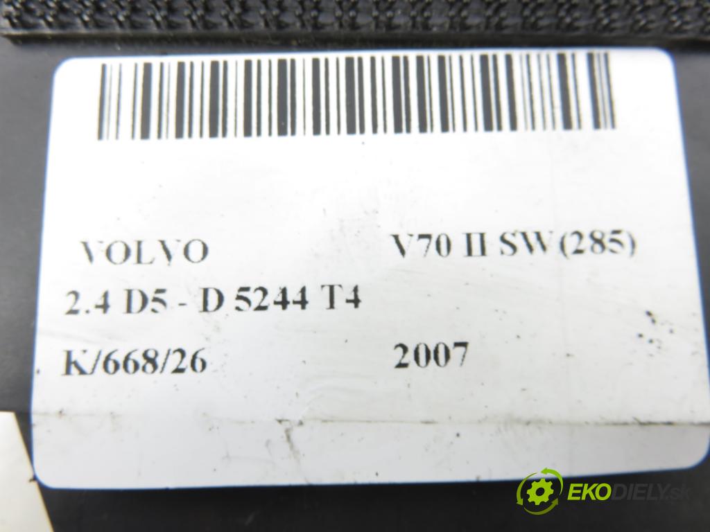 VOLVO V70 II SW (285) KOMBI 2007 136,00 2.4 D5 - D 5244 T4 2400,00 MODUL 30765690
