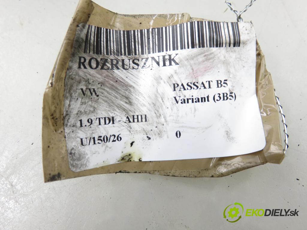 VW PASSAT B5 Variant (3B5) KOMBI 1999 66,00 1.9 TDI - AHH 1896,00 Štartér 068911024G (Štartér)