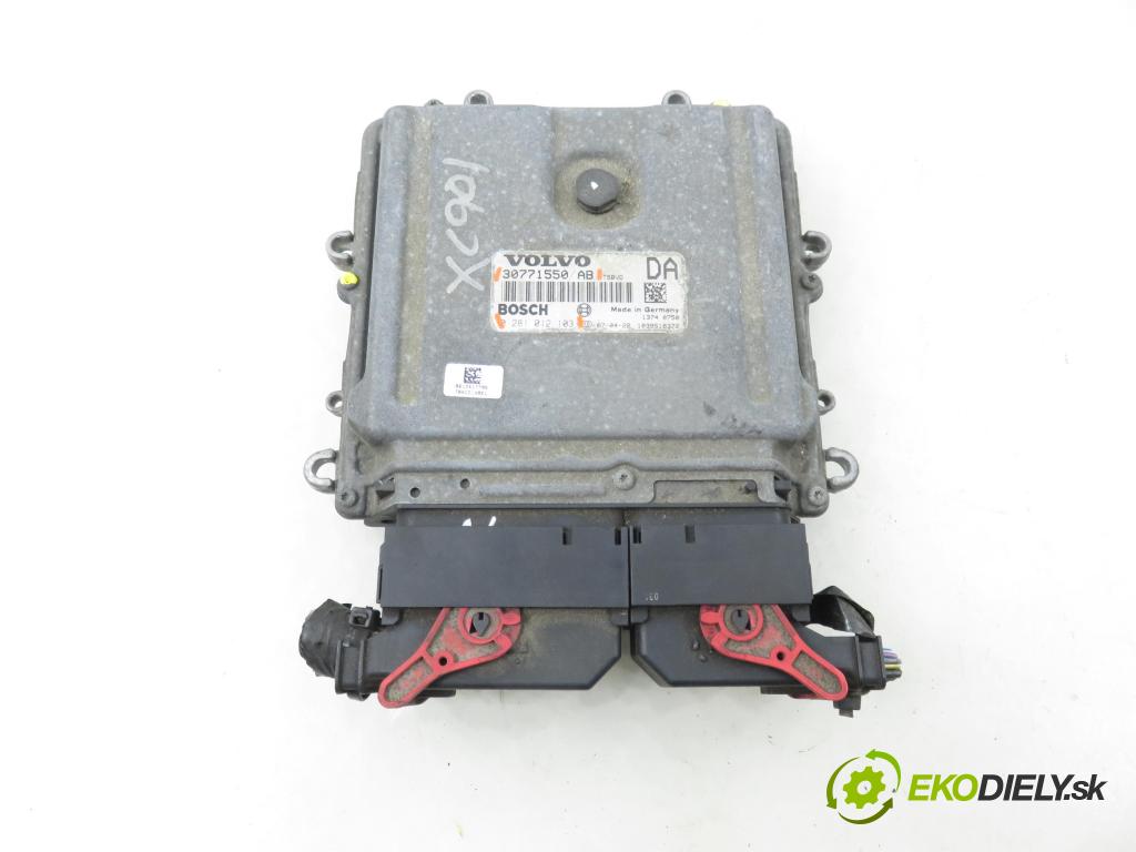 VOLVO V70 II SW (285) KOMBI 2007 136,00 2.4 D5 - D 5244 T4 2400,00 Riadiaca jednotka Motor 0281012103 ; 30771550AB
