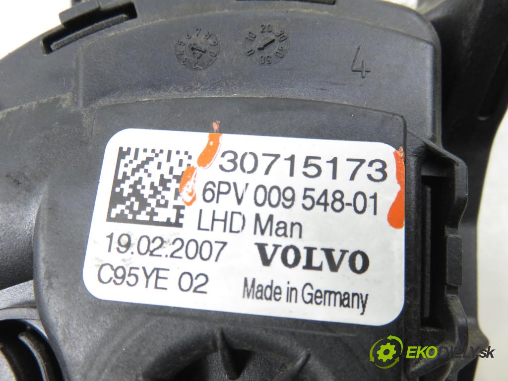 VOLVO V70 II SW (285) KOMBI 2007 136,00 2.4 D5 - D 5244 T4 2400,00 Potenciometer plynu 6PV00954801 ; 30715173 (Potenciometer plynového pedálu)