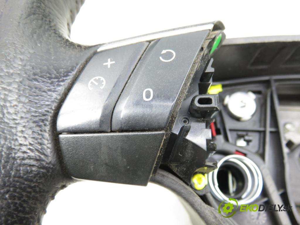 VOLVO V70 II SW (285) KOMBI 2007 136,00 2.4 D5 - D 5244 T4 2400,00 Volant 30680819 (Volant)