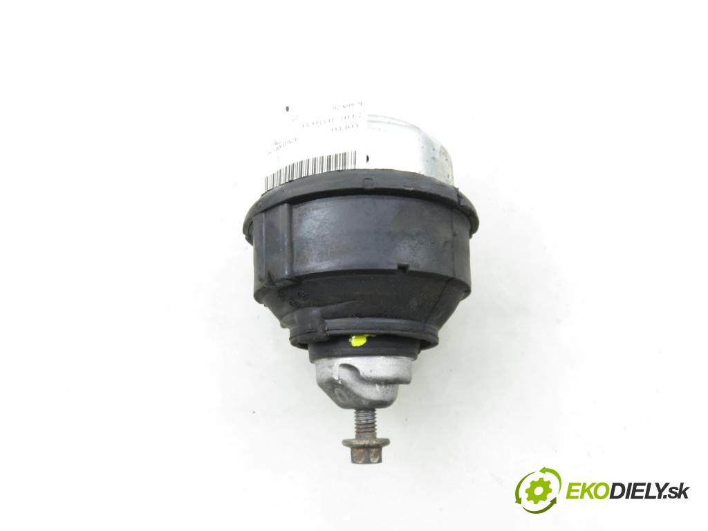 VOLVO V70 II SW (285) KOMBI 2007 136,00 2.4 D5 - D 5244 T4 2400,00 AirBag motora 400375