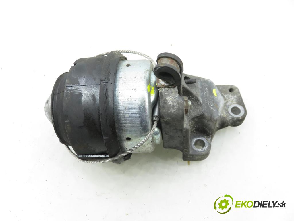 VOLVO V70 II SW (285) KOMBI 2007 136,00 2.4 D5 - D 5244 T4 2400,00 AirBag motora 307415676
