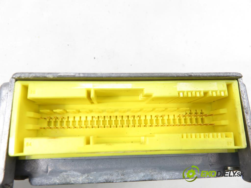 AUDI A6 (4B2, C5) SEDAN 1998 81,00 1.9 TDI 110 - AVG 1896,00 MODUL air BAG 4B0959655G ; 0285001274