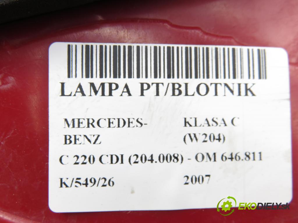 MERCEDES-BENZ KLASA C (W204) SEDAN 2007 125,00 C 220 CDI 170 - OM 646.811 2148,00 světlo pravé zadní 2048202064