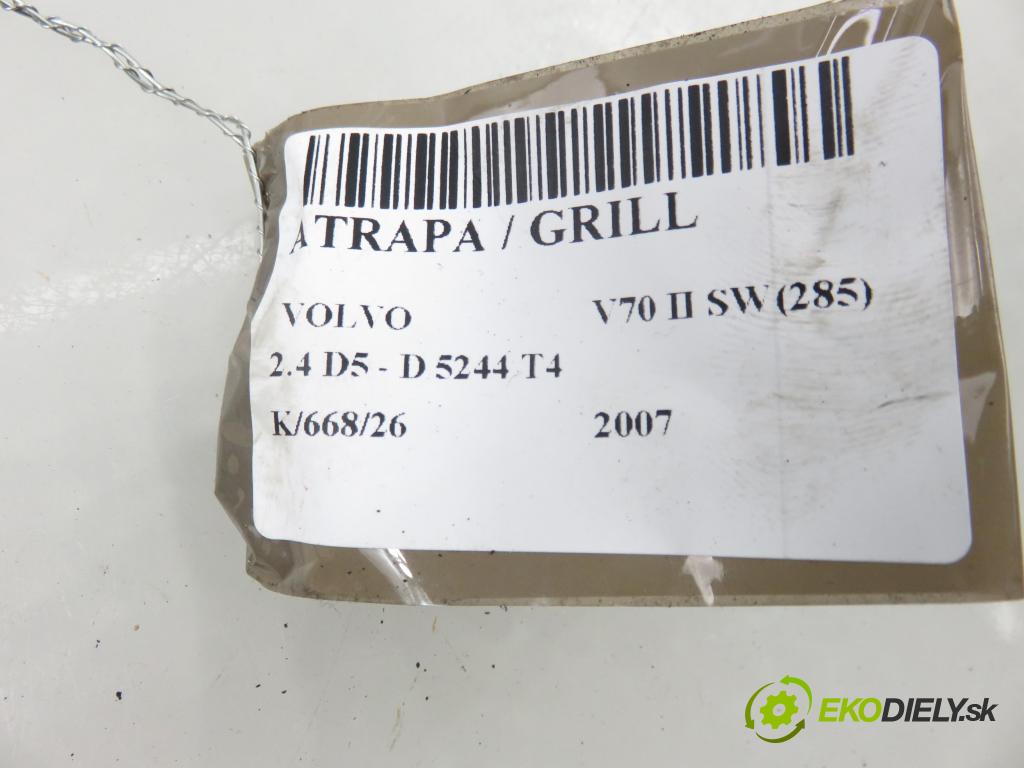 VOLVO V70 II SW (285) KOMBI 2007 136,00 2.4 D5 - D 5244 T4 2400,00 mřížka / maska 08693346