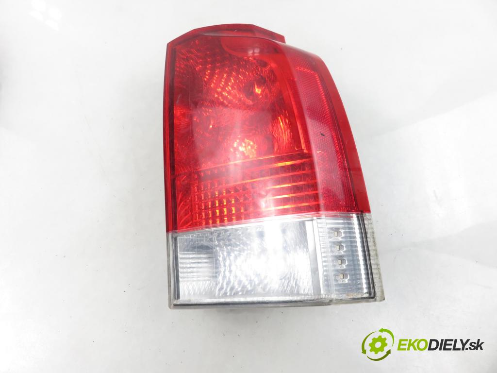 VOLVO V70 II SW (285) KOMBI 2007 136,00 2.4 D5 - D 5244 T4 2400,00 světlo pravé zadní