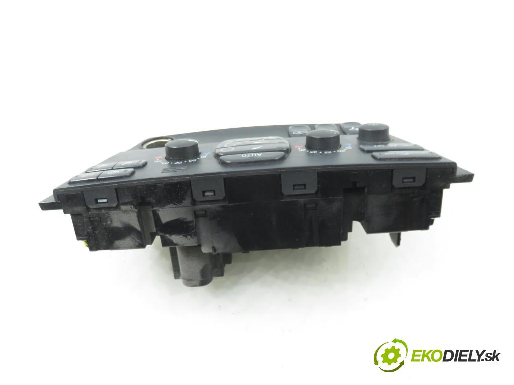 VOLVO V70 II SW (285) KOMBI 2007 136,00 2.4 D5 - D 5244 T4 2400,00 Panel topení KLIMATRONIK 30746022