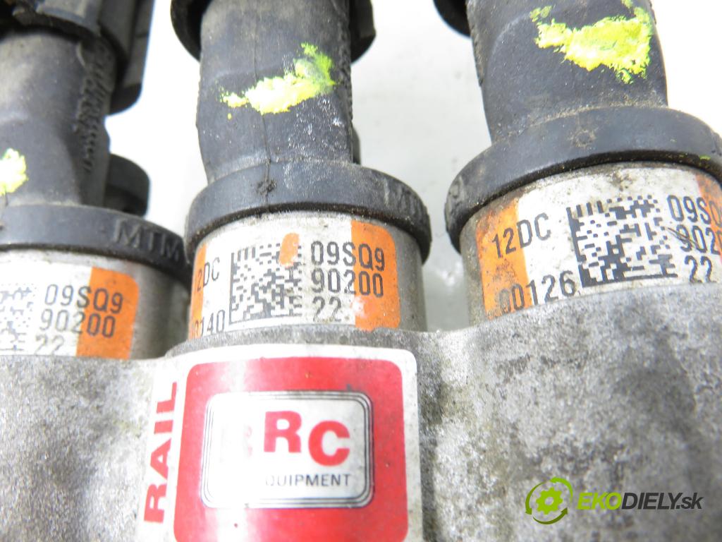 MITSUBISHI OUTLANDER I (CU_W) SUV 2002 100,00 2.0 4WD (CU2W) - 4G63 (DOHC 16V) 1997,00 Lišta vstrekovacia LPG 09SQ99020022 ; 67R010185