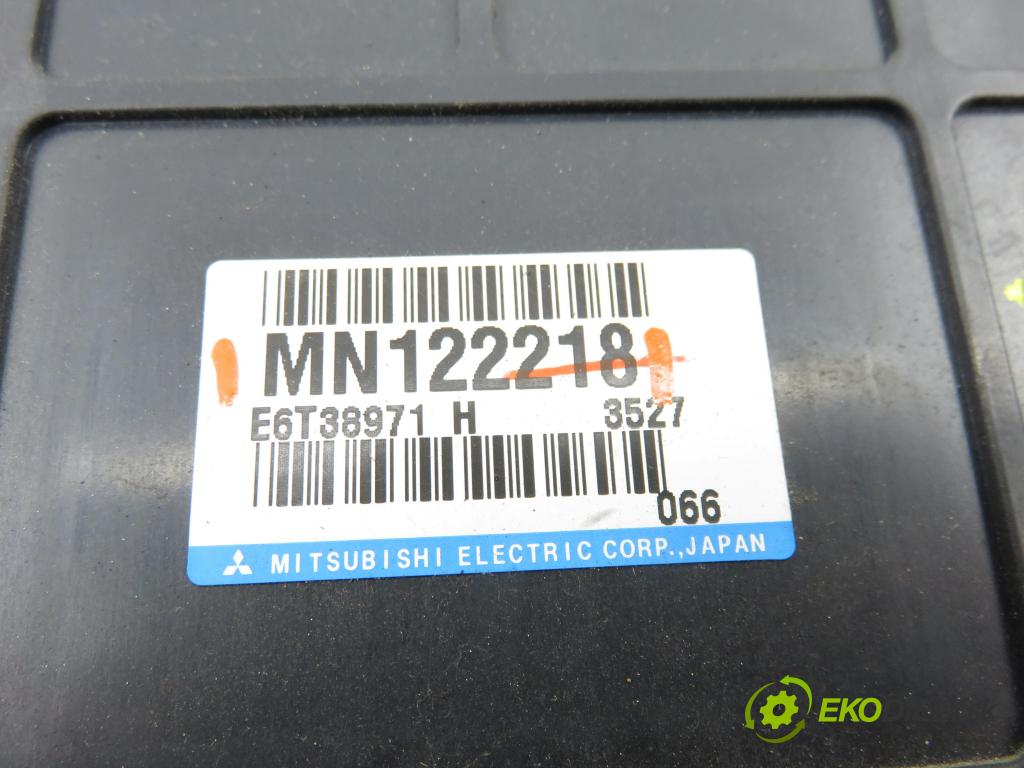 MITSUBISHI OUTLANDER I (CU_W) SUV 2002 100,00 2.0 4WD (CU2W) - 4G63 (DOHC 16V) 1997,00 řídící jednotka motora MN122218