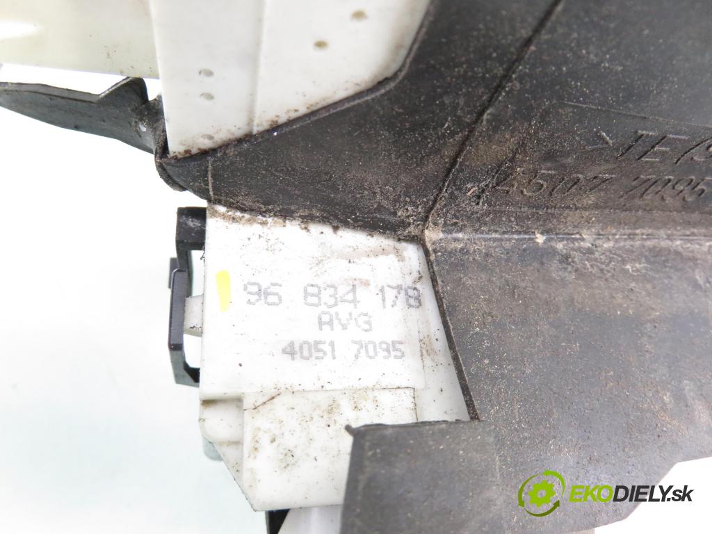 PEUGEOT 407 SW (6E_) KOMBI 2007 100,00 2.0 HDi 135 - RHR 1997,00 zámok 9683417880
