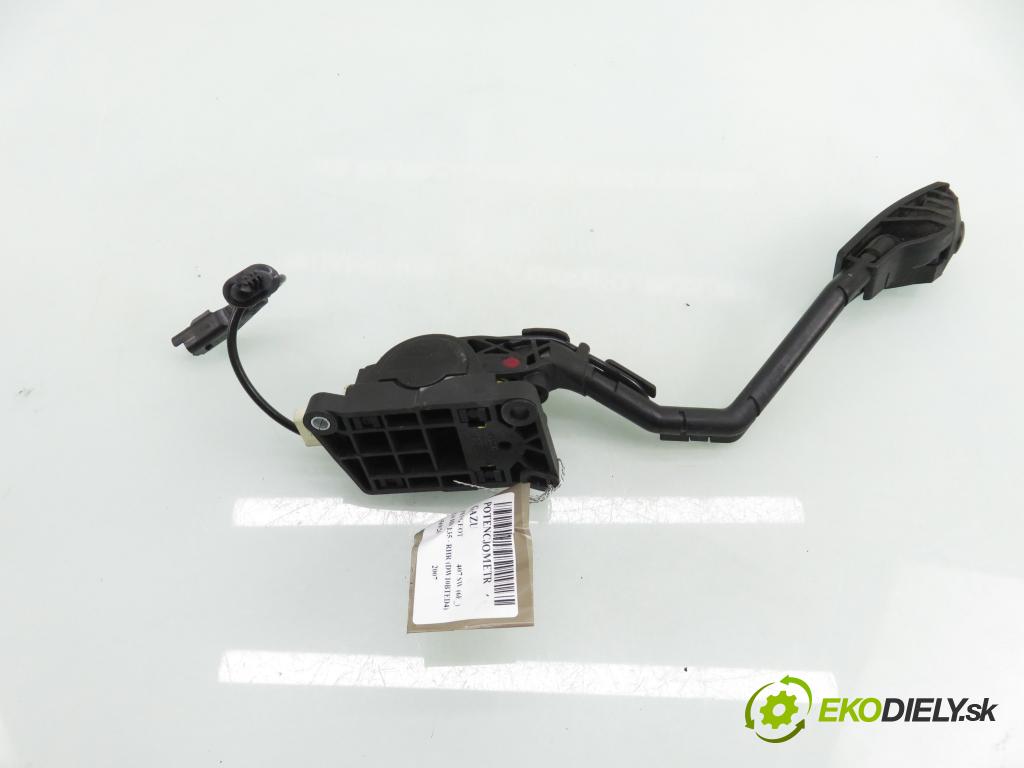 PEUGEOT 407 SW (6E_) KOMBI 2007 100,00 2.0 HDi 135 - RHR 1997,00 Potenciometer plynu 9650341780 ; 0280755012 ; F00C3E2429 (Potenciometer plynového pedálu)
