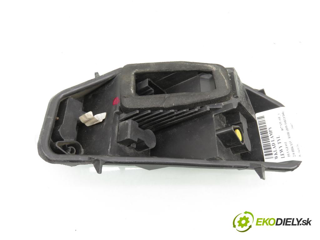 PEUGEOT 407 SW (6E_) KOMBI 2007 100,00 2.0 HDi 135 - RHR 1997,00 vložka svetla ľavy zadné