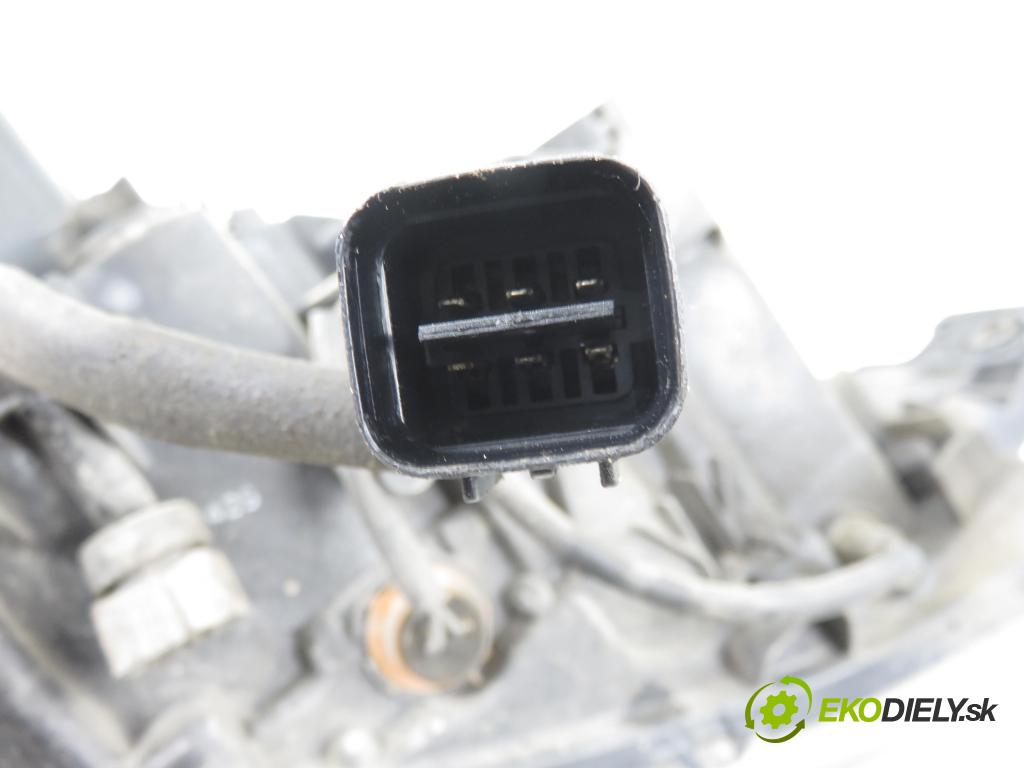 MITSUBISHI OUTLANDER I (CU_W) SUV 2002 100,00 2.0 4WD (CU2W) - 4G63 (DOHC 16V) 1997,00 svetla predný