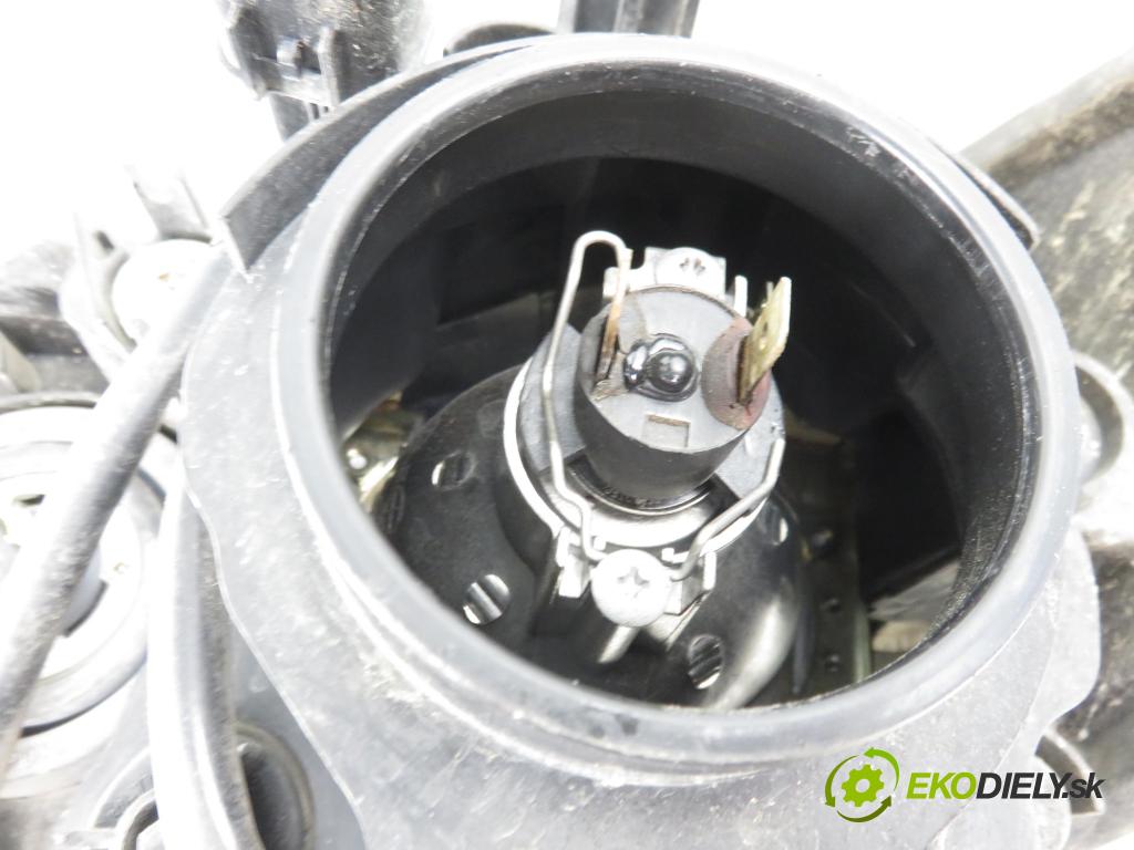 MITSUBISHI OUTLANDER I (CU_W) SUV 2002 100,00 2.0 4WD (CU2W) - 4G63 (DOHC 16V) 1997,00 svetla predný