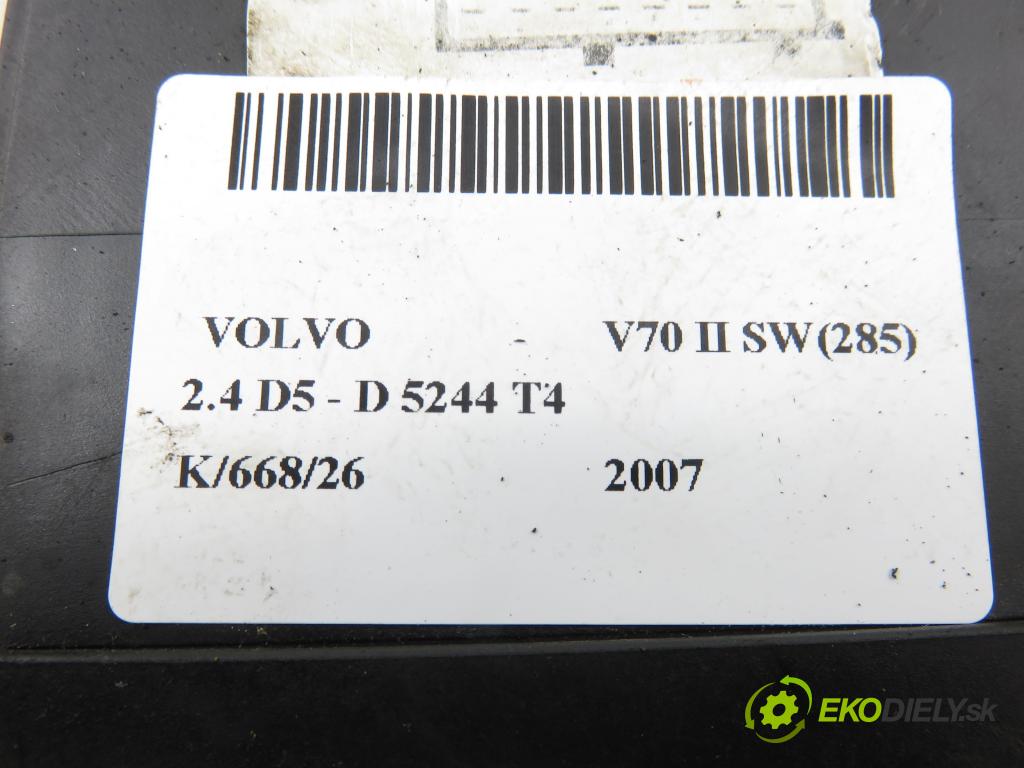 VOLVO V70 II SW (285) KOMBI 2007 136,00 2.4 D5 - D 5244 T4 2400,00 Riadiaca jednotka Webasto 30661721