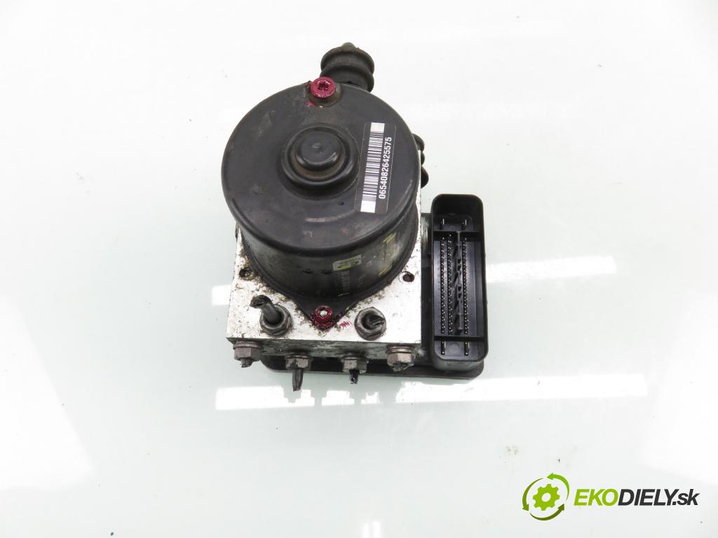VW GOLF V (1K1) HB 2007 77,00 1.9 TDI - BLS 1896,00 Pumpa ABS 1K0907379AC ; 10096003593 ; 1K0614517AE (Pumpa ABS)