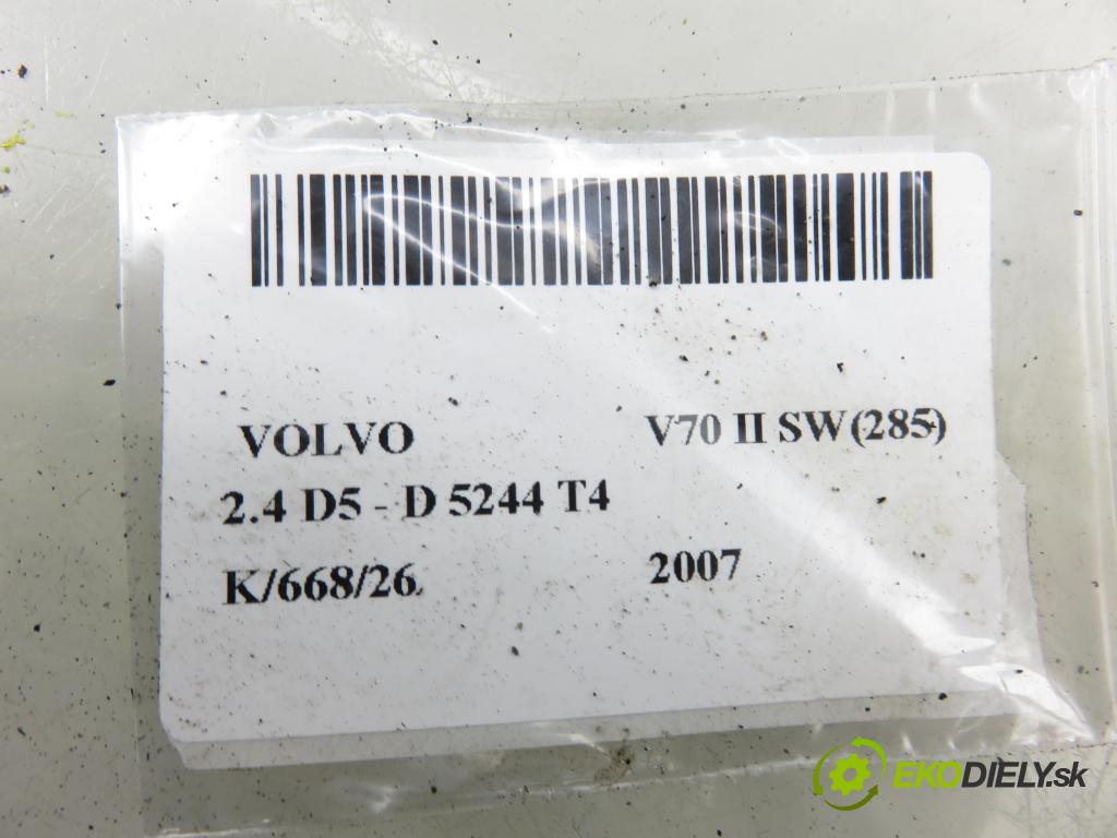 VOLVO V70 II SW (285) KOMBI 2007 136,00 2.4 D5 - D 5244 T4 2400,00 Webasto  (Webasto (nezávislé kúrenie))