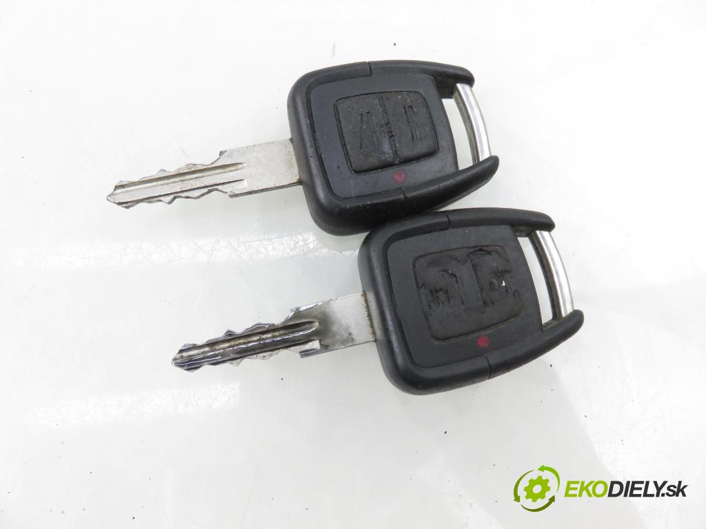 OPEL ZAFIRA A Nadwozie Wielkopojemne (MPV) (T98)  MINIVAN 2001 74,00 2.0 DTI 16V 101 - Y 20 DTH 1995,00 spinačka 90589313 ; 90589389 ; 5WK4763 (Spínacia skrinka)