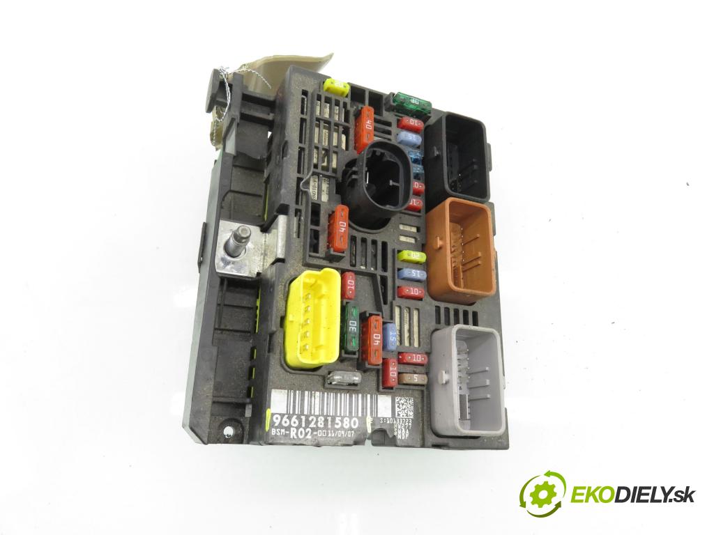PEUGEOT 407 SW (6E_) KOMBI 2007 100,00 2.0 HDi 135 - RHR 1997,00 MODUL BSM 9661281580