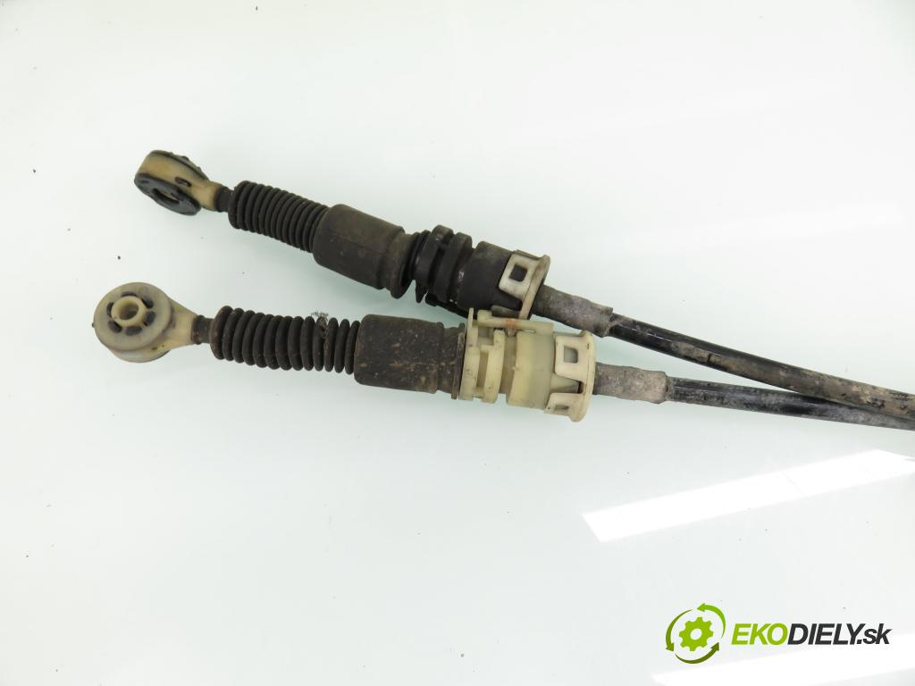 NISSAN NOTE (E11, NE11) HB 2007 63,00 1.5 dCi 86- K9K 276 1461,00 ZVEDÁK: 3550210A