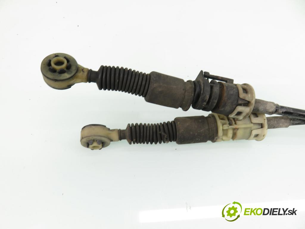 NISSAN NOTE (E11, NE11) HB 2007 63,00 1.5 dCi 86- K9K 276 1461,00 ZVEDÁK: 3550210A