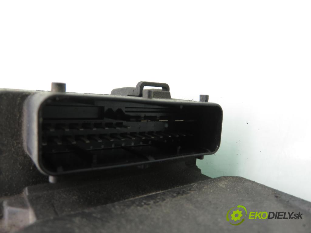 AUDI A6 (4B2, C5) SEDAN 1998 81,00 1.9 TDI 110 - AVG 1896,00 Pumpa ABS 0273004283 ; 0265220405 ; 8E0614111B (Pumpa ABS)