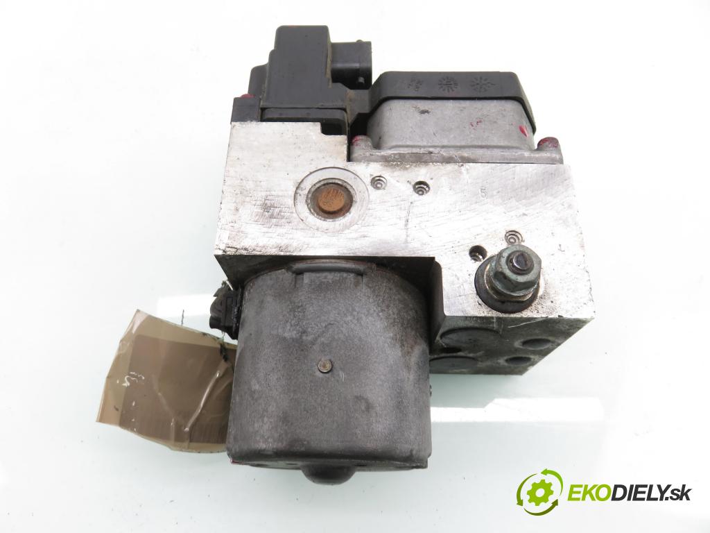 AUDI A6 (4B2, C5) SEDAN 1998 81,00 1.9 TDI 110 - AVG 1896,00 Pumpa ABS 0273004283 ; 0265220405 ; 8E0614111B (Pumpa ABS)