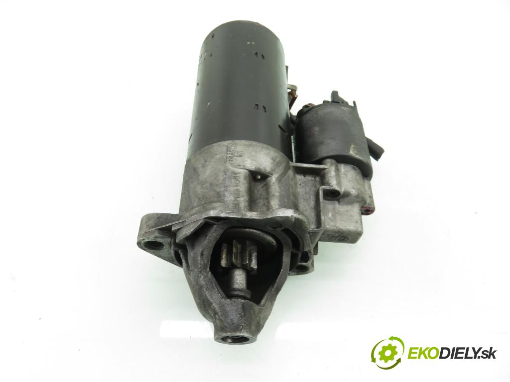 AUDI A6 (4B2, C5) SEDAN 1998 81,00 1.9 TDI 110 - AVG 1896,00 startér 068911024G ; 0001110128 ; 0001110129 (Startér)