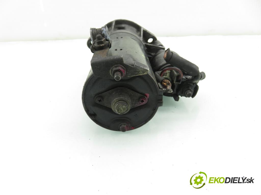 AUDI A6 (4B2, C5) SEDAN 1998 81,00 1.9 TDI 110 - AVG 1896,00 startér 068911024G ; 0001110128 ; 0001110129 (Startér)