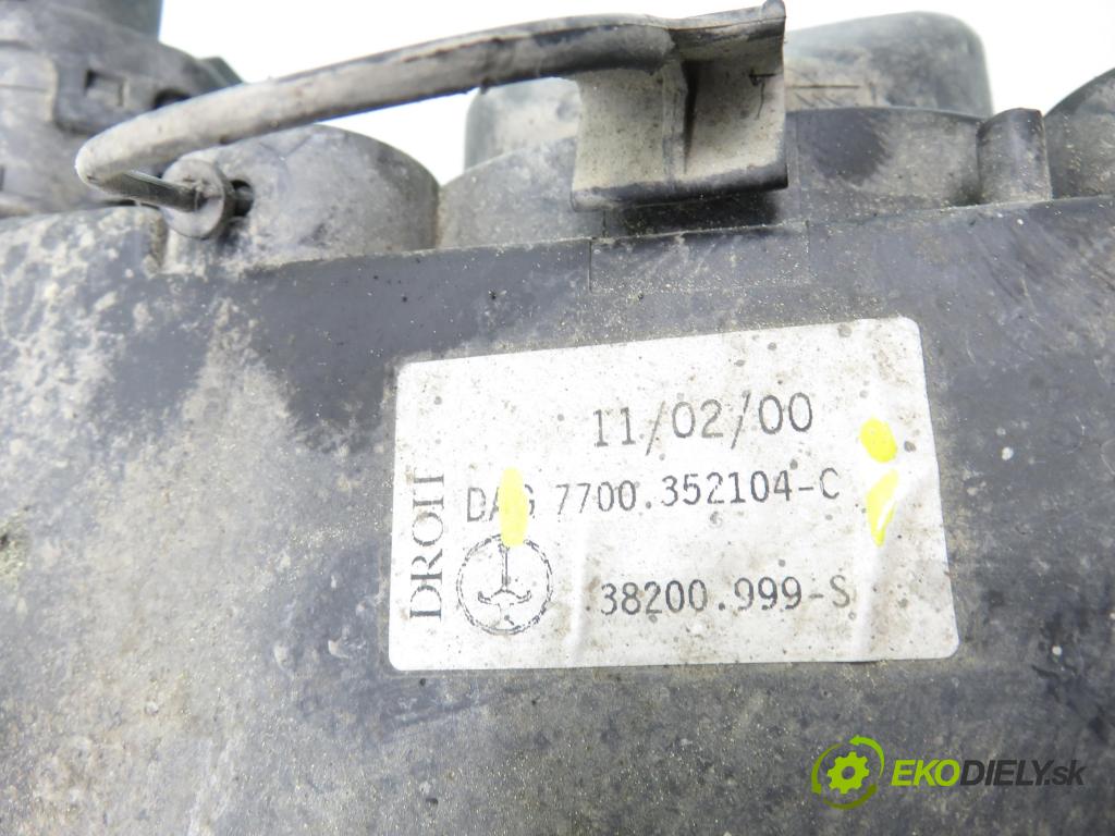 RENAULT MASTER II Platforma / podwozie (ED/HD/UD) KABINA/PLATFORMA 2000 59,00 2.5 D - S8U 770 2499,00 světlo PP 7700352104 ; 7700352104C