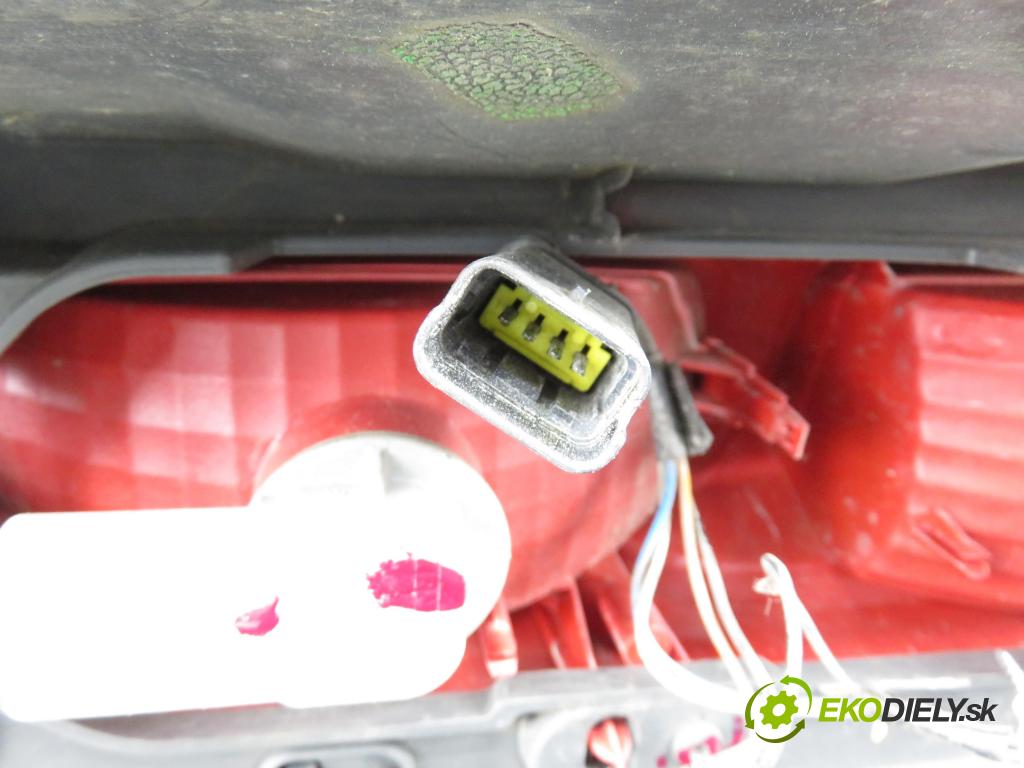 RENAULT TRAFIC II Skrzynia (FL) FURGON 2008 0,00 2.0 dCi 90 (FL0H) - M9R 782 1995,00 světlo levé zadní 93857722