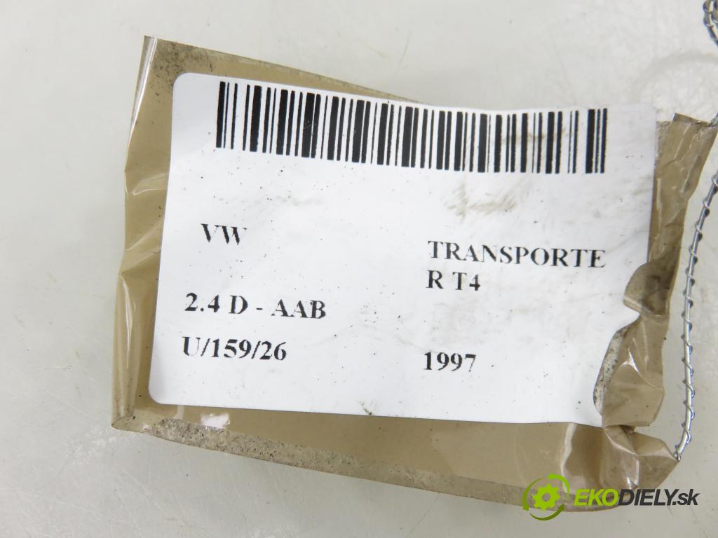 VW TRANSPORTER IV Autobus (70XB, 70XC, 7DB, 7DW, 7DK) BUS 1997 57,00 2.4 D 78 2370,00 skříňka POJISTKY: 357937039
