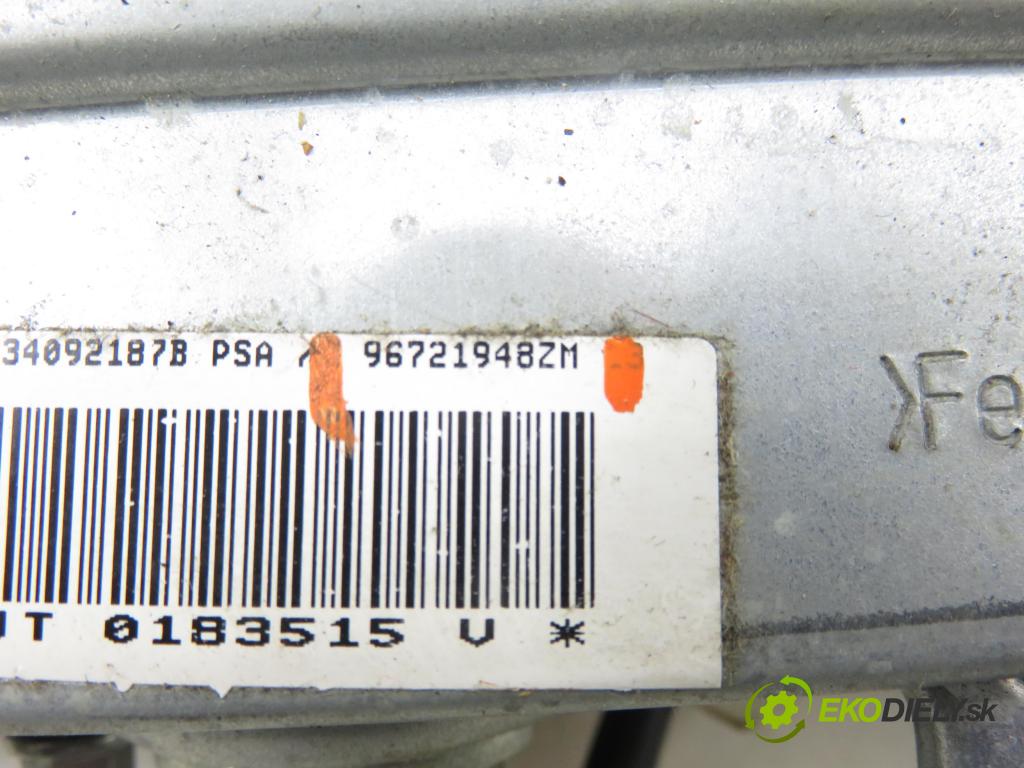 CITROEN BERLINGO Nadwozie pełne/minivan (B9) FURGON 2011 55,00 1.6 HDi / BlueHDi 75 - 9HN (DV6ETED) 1560,00 AirBag air BAG CESTUJÍCÍ: 96721948ZM