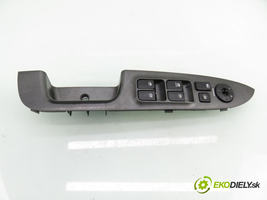 KIA CARENS III (UN) MINIVAN 2006 103,00 2.0 CRDi 140 1991,00 Panel ovládania okien 202005519 ; 935701D000