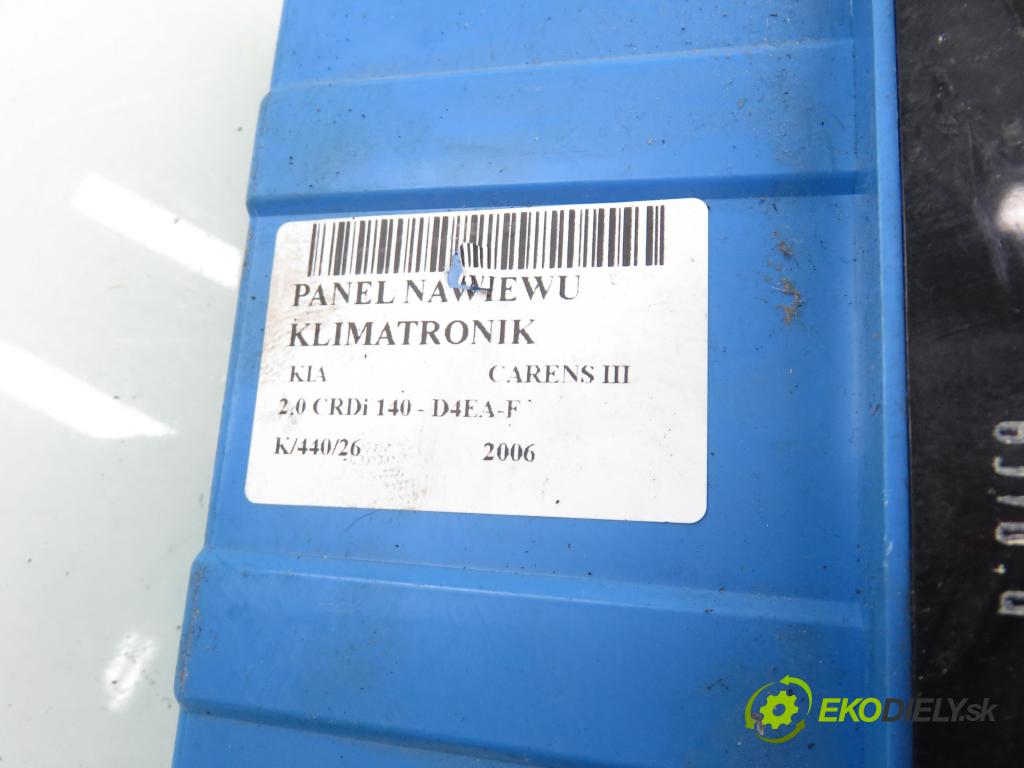 KIA CARENS III (UN) MINIVAN 2006 103,00 2.0 CRDi 140 1991,00 Panel kúrenia KLIMATRONIK 972501D750WK