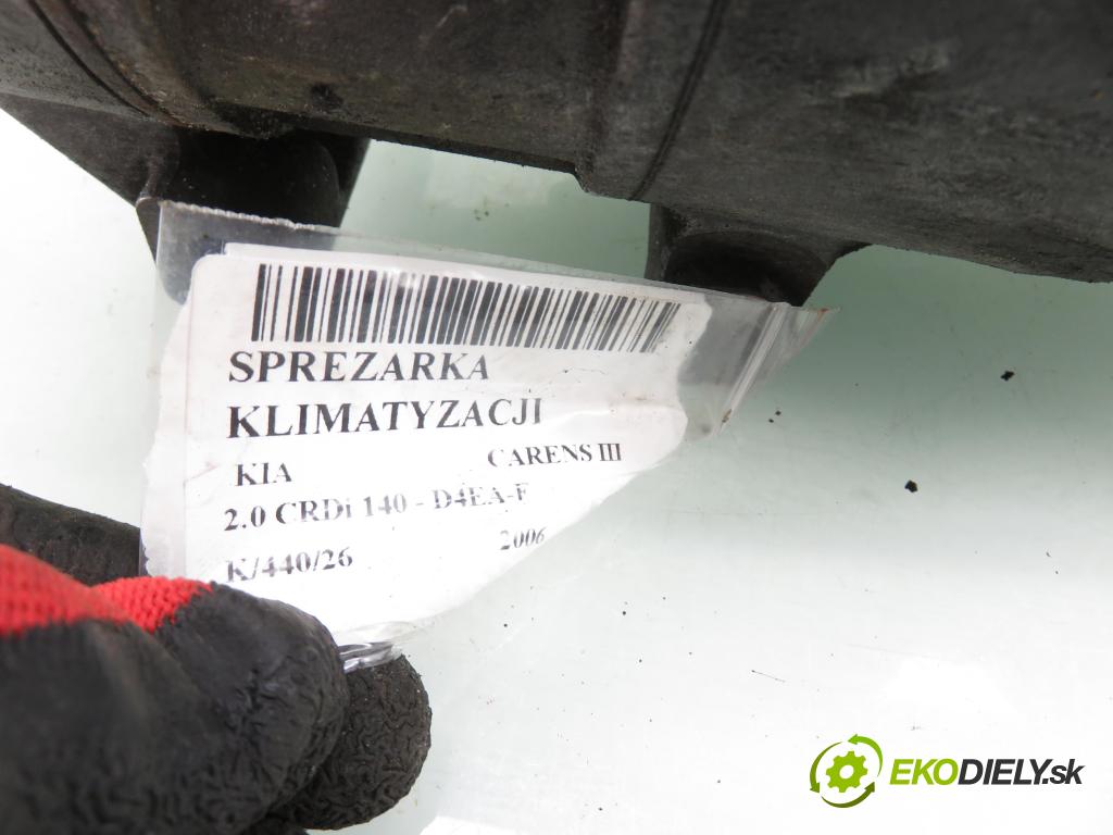 KIA CARENS III (UN) MINIVAN 2006 103,00 2.0 CRDi 140 1991,00 KOMPRESOR: klimatizace 977011D400 (Kompresor klimatizace)