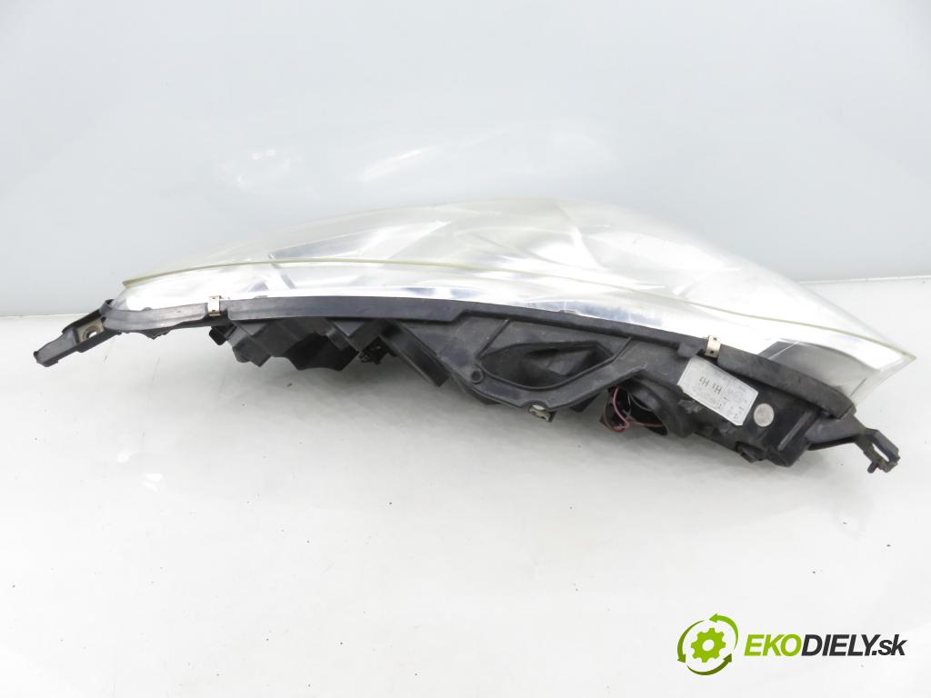 PEUGEOT 407 SW (6E_) KOMBI 2007 100,00 2.0 HDi 135 - RHR 1997,00 Svetlo LP