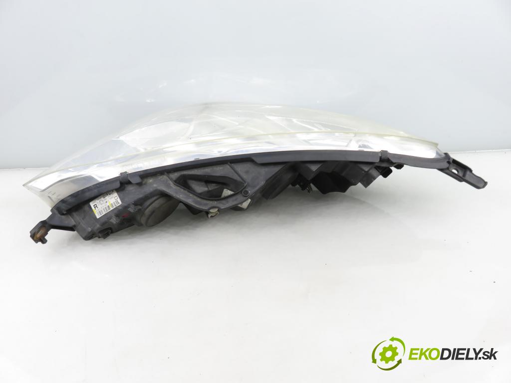 PEUGEOT 407 SW (6E_) KOMBI 2007 100,00 2.0 HDi 135 - RHR 1997,00 Svetlo PP 0301213202