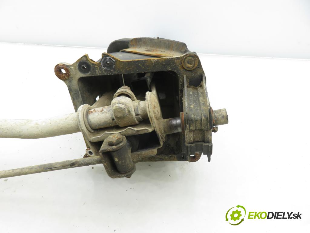 VW TRANSPORTER IV Autobus (70XB, 70XC, 7DB, 7DW, 7DK) BUS 1997 57,00 2.4 D 78 2370,00 ZVEDÁK: