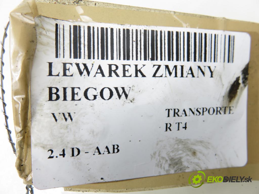 VW TRANSPORTER IV Autobus (70XB, 70XC, 7DB, 7DW, 7DK) BUS 1997 57,00 2.4 D 78 2370,00 ZVEDÁK: