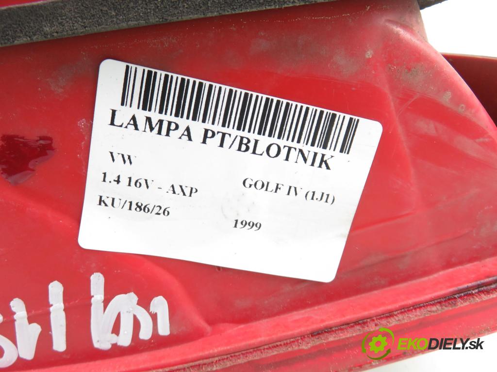 VW GOLF IV (1J1) HB 1999 55,00 1.4 16V - AXP 1390,00 světlo pravé zadní 1J6945096Q