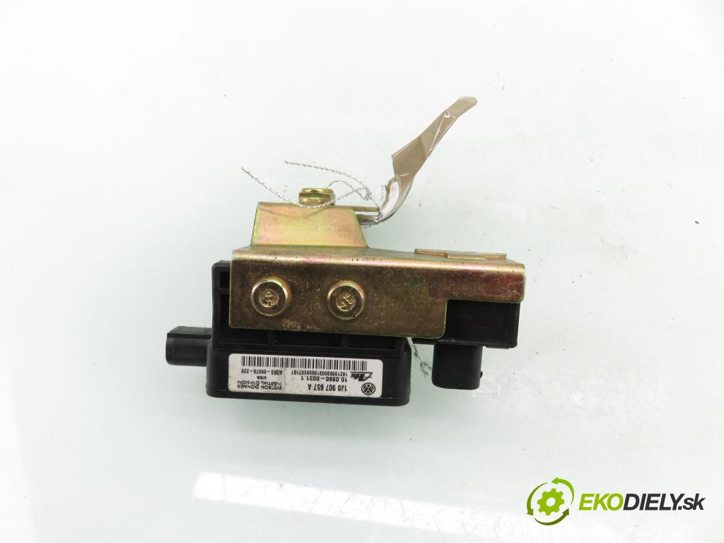 VW GOLF IV (1J1) HB 2000 81,00 1.9 TDI - AHF 1896,00 Snímač ESP 1J1907637A ; 1J0907651A